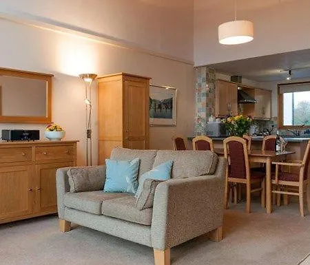 Bridge 10, Within Walking Distance Of Town Centre, Strictly No Pets